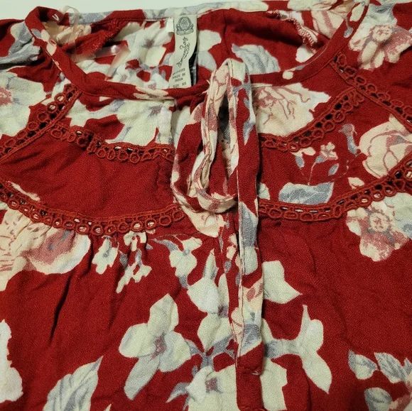 American Rag | Long Sleeve | Floral | Dressy Blouse - Picture 2 of 4